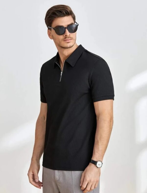 Men solid polo neck t-shirt